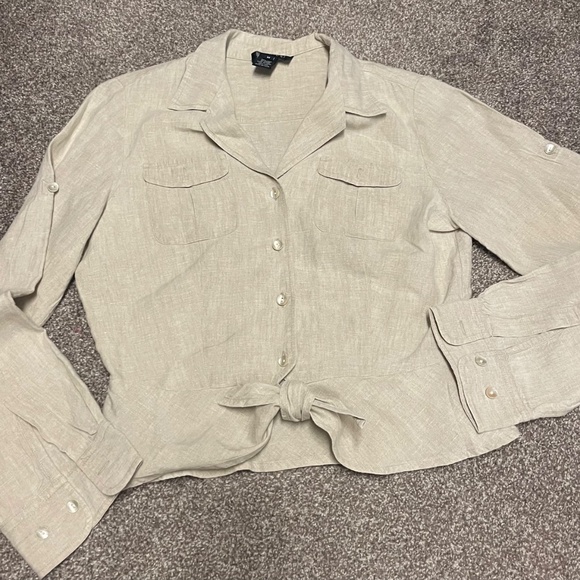 Linen Jones New York Signature Top Women’s Size M Button Down Peplum Classic - Picture 11 of 12